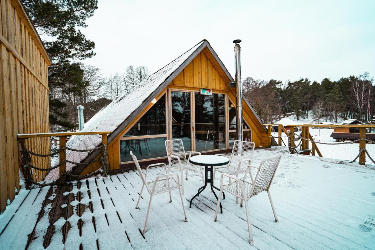 Hotel Viesu Nams Melnsils Exteriér fotografie